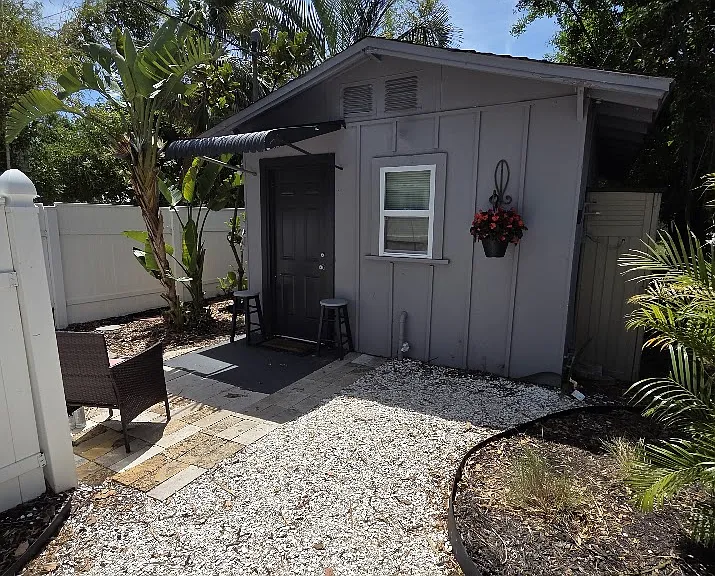1611 Ballard Park Dr #A — Photo 1