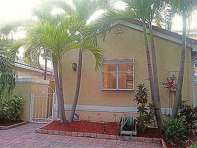 1544 Weeping Willow Way, Hollywood, FL, 33019