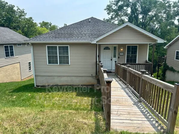 252 Shiloh Ave, Waynesboro, VA 22980