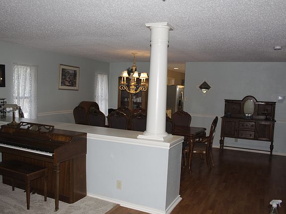 5th image of 2263 Indian Meadows Dr