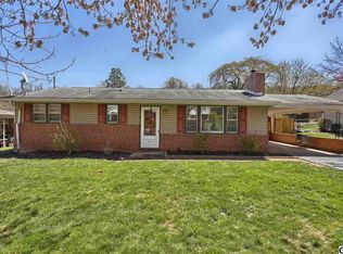 215 Ridgeview Rd, New Cumberland, PA 17070