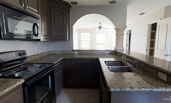 4th image of 400 S 49th St APT 4