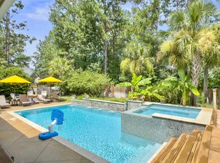 102 Castle Harbor Dr, Summerville, SC 29483