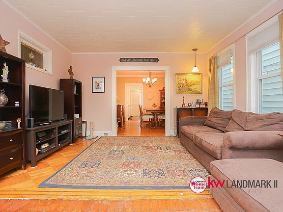 5th image of 10419 120th St