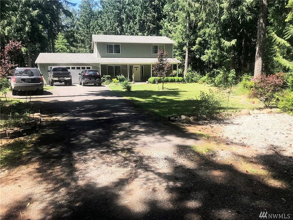 1st image of 22610 Brookside Ct SE