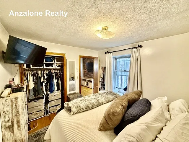 22 Thacher St #3 — Photo 13