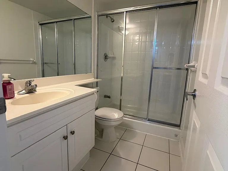 19 Barberry Pl #416 — Photo 9