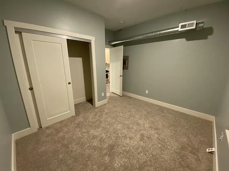619 Emerald Ave NE #1 — Photo 2