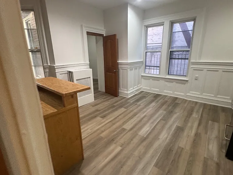 738 Kelly St #2 — Photo 3