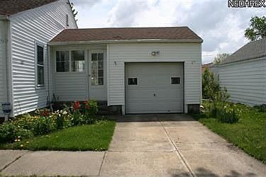 3rd image of 18617 Rockland Ave
