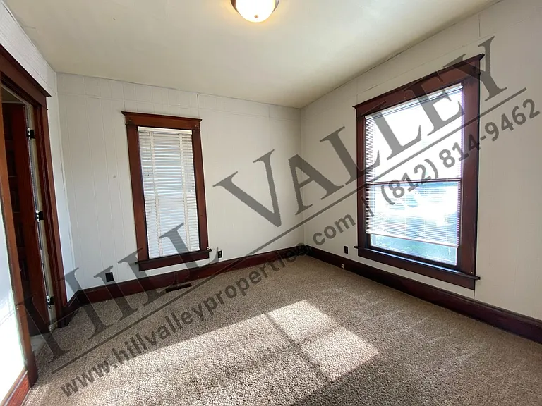 229 S 17th St — Photo 5