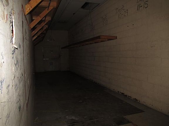 3rd image of 1415 Hillsboro Blvd