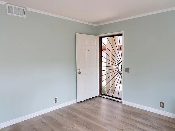 2nd image of 4030 Porte La Paz Unit 96