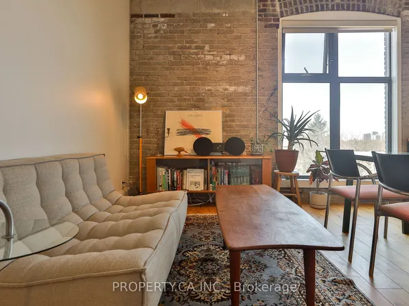 363 Sorauren Ave #407, Toronto, ON M6R 3C1