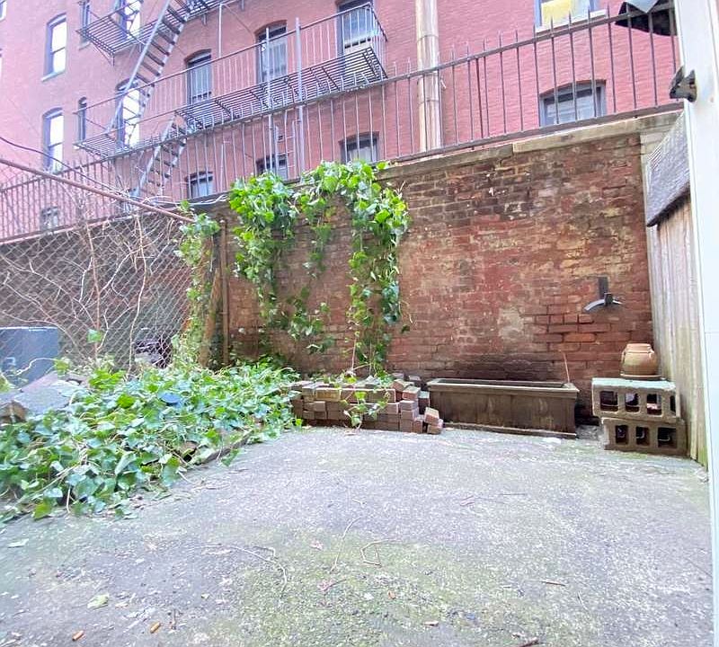 1st image of 410 E 74th St APT 1F