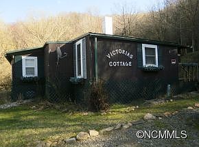 2nd image of 2236 Stamey Cove Rd