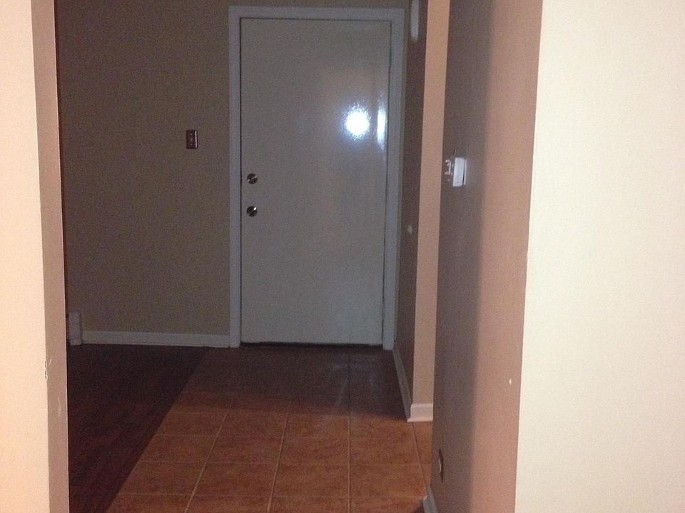 1st image of 19724 Terrace Ave APT 4