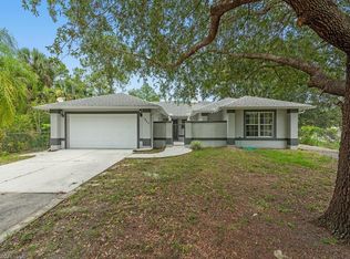 1860 Della Dr, Naples, FL 34117