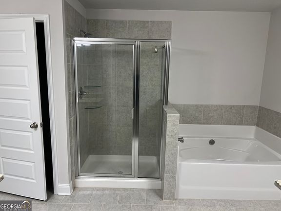 3rd image of 932 Exposition Pointe