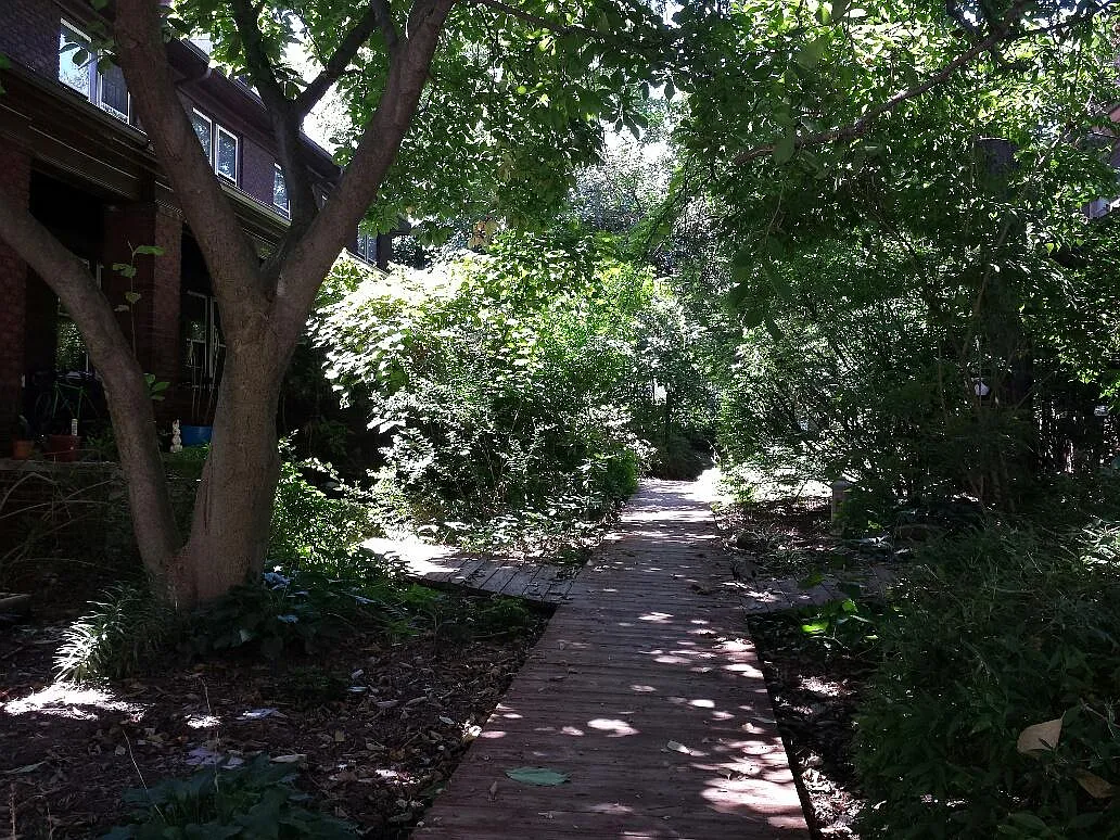 Building Photo - 1620 Beechwood Blvd #1