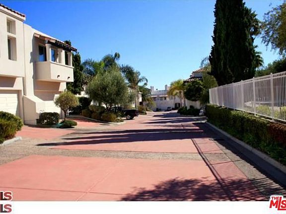 5th image of 6435 Zumirez Dr APT 7