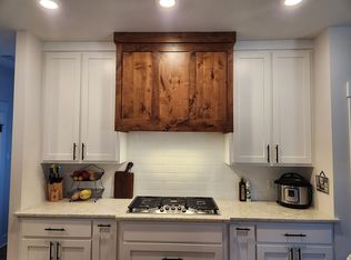 28 Blackfork Rd, Greenbrier, AR 72058