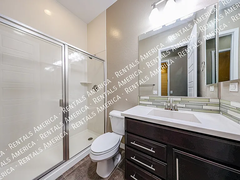 3325 E Coconino Dr — Photo 15