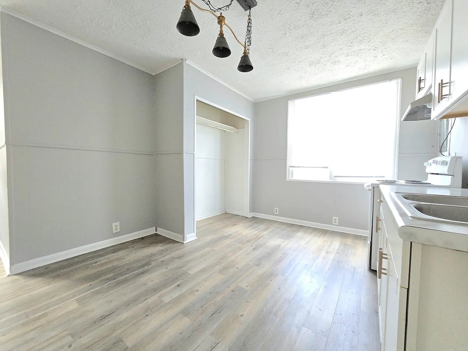 2 bed, $1,175 — Photo 4