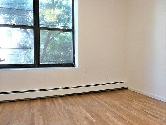 5th image of 120 Sullivan St APT 1E