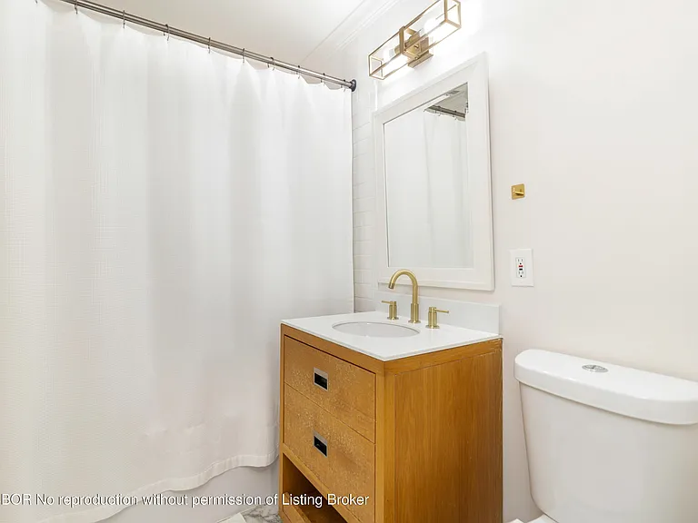240 Almeria Rd — Photo 19