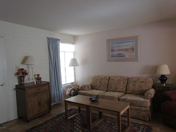 3rd image of 257 S La Canada Dr
