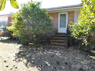 2331 Barnes Rd, Great Falls, SC 29055