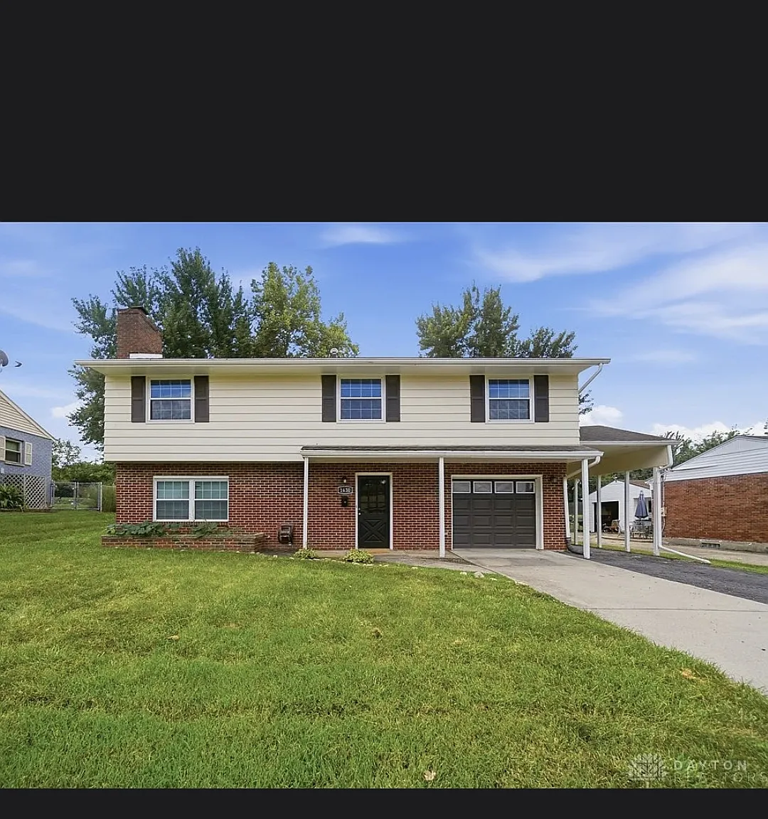 3 bed, 1712 sqft, $2,300 — Photo 1