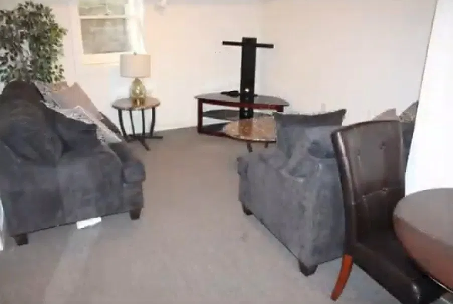 109 Dewitt Place - 1 — Photo 3