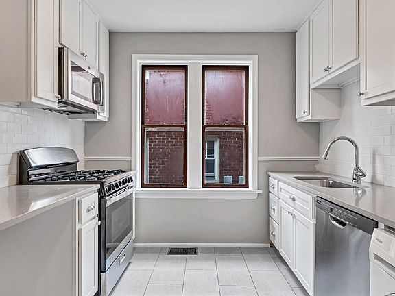 2nd image of 5010 Oleatha Ave #1W