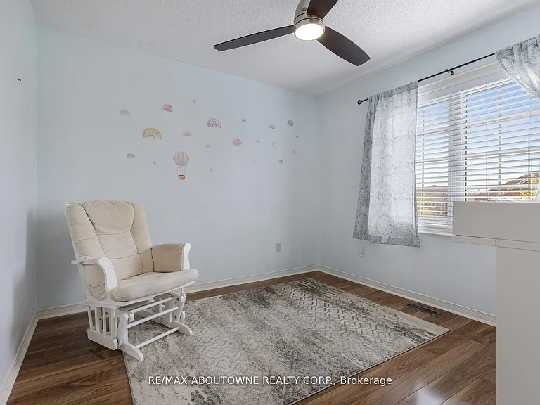 30 Harnesworth Cres — Photo 20