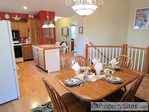 4th image of 457 Pine Wood Dr