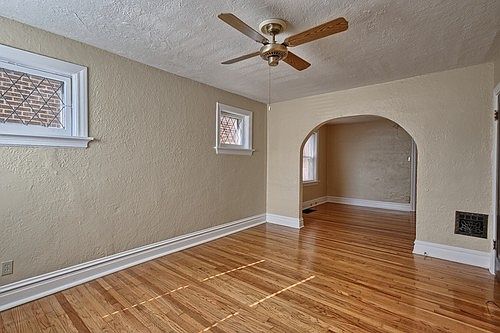 2nd image of 3535 Lawn Ave