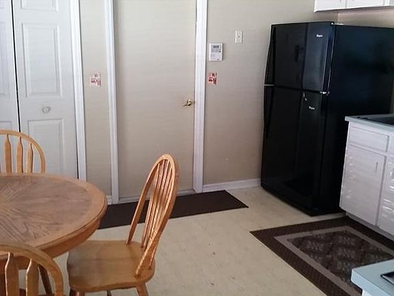 2nd image of 7421 Paradise Cove Pl
