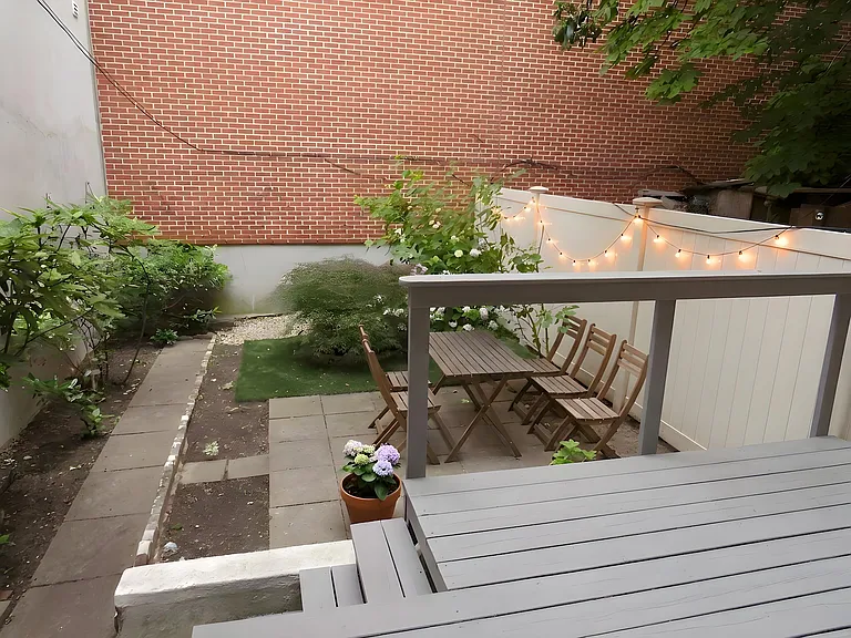 286 10th St #GARDEN — Photo 9