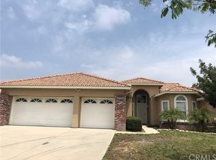 15974 Sunburst Dr, Fontana, CA 92336