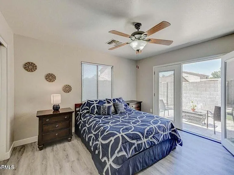 2477 E Meadow Land Dr — Photo 9