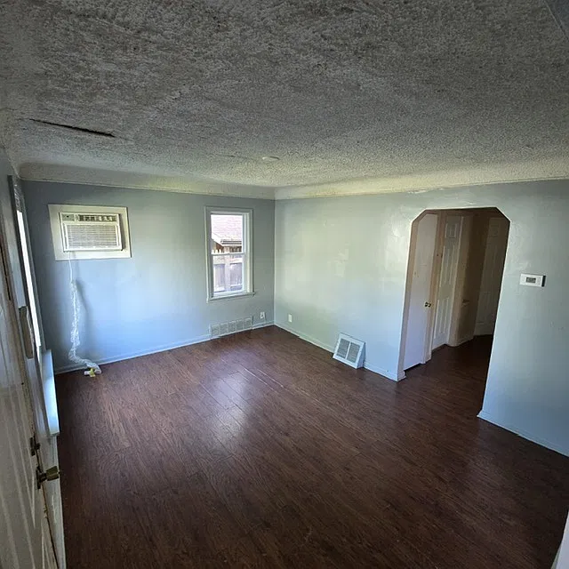 3 bed, 1095 sqft, $1,150 — Photo 2