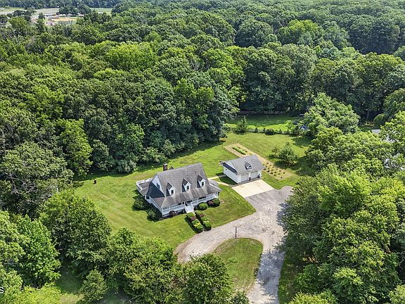 2nd image of 244 Stonehill Road