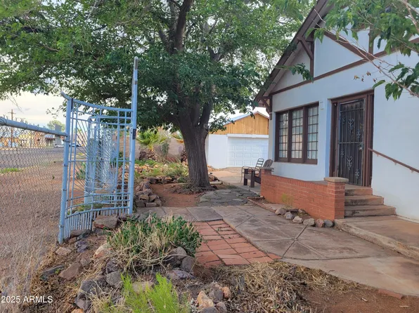 3792 S Towner Avenue, Naco, AZ 85620
