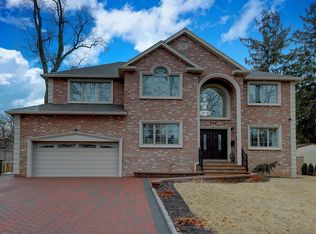 436 Holly Ave, Paramus, NJ 07652