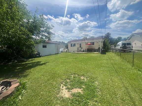 5th image of 4730 Edinburgh Ln