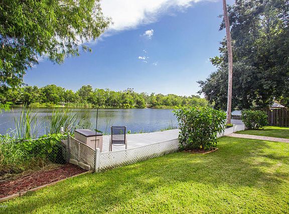 4th image of 540 Sandy Oaks Blvd