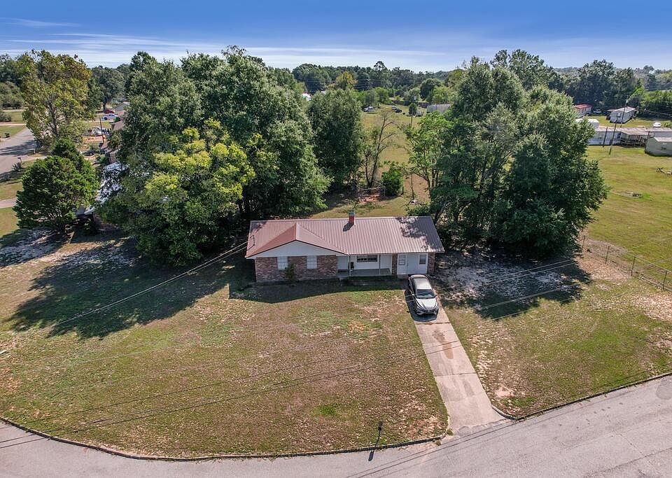 1st image of 251 Alberta Dr