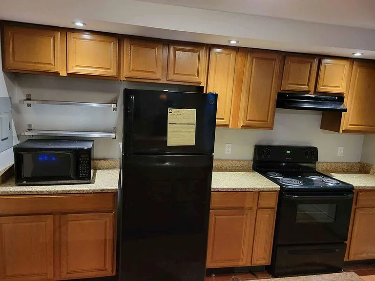 429 Ellsworth Ave #B — Photo 6